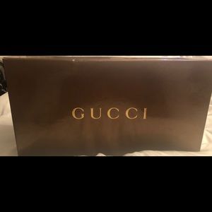 Cuteee Gucci sandals with original box